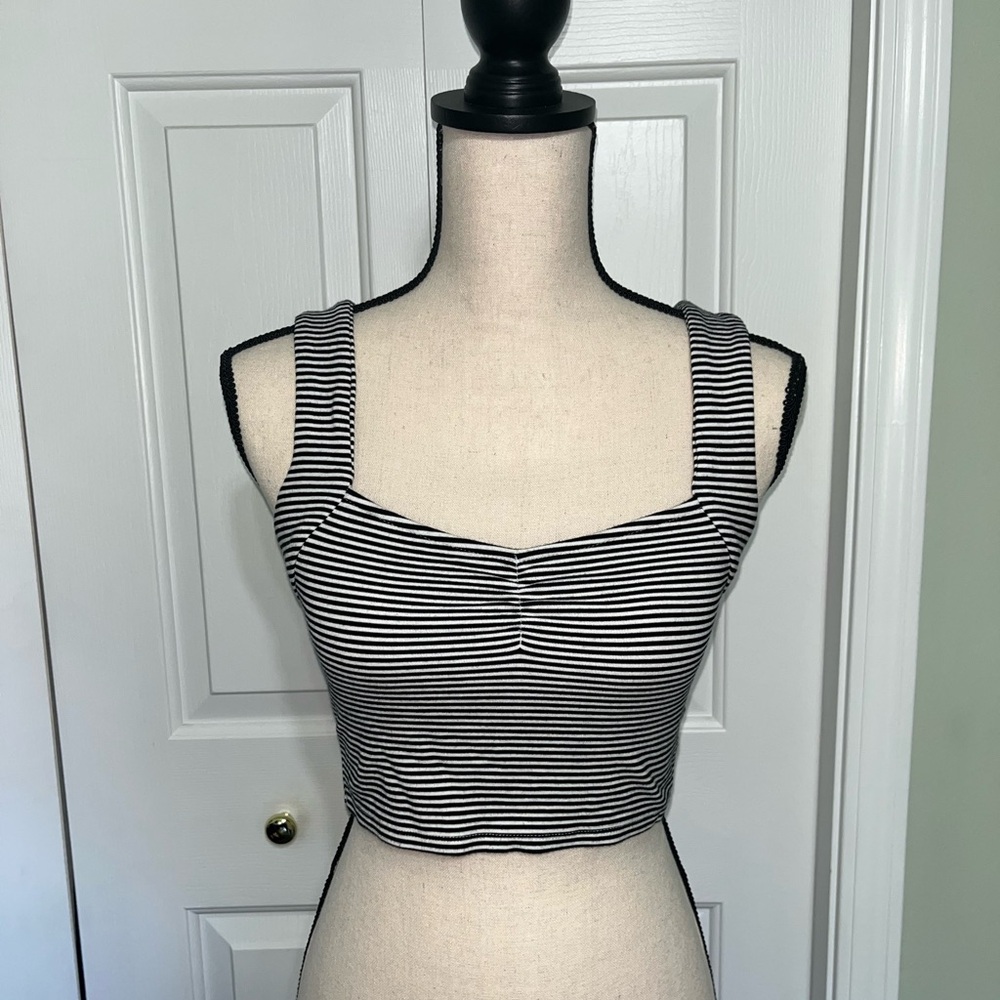 Forever 21 Black and White Stripe Sweetheart Neckline Crop Top Tank Small